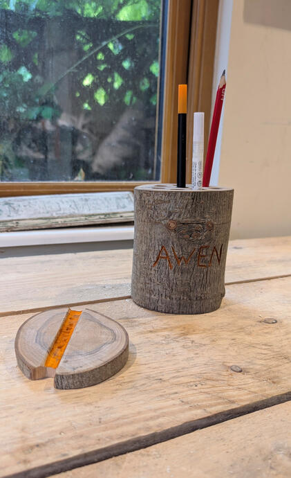 Pen Holder